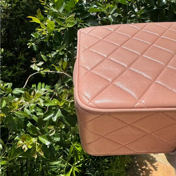 Extremely Rare Vintage Chanel Shoulder Bag with 24k gold plated hardware - Picture 5 of 14